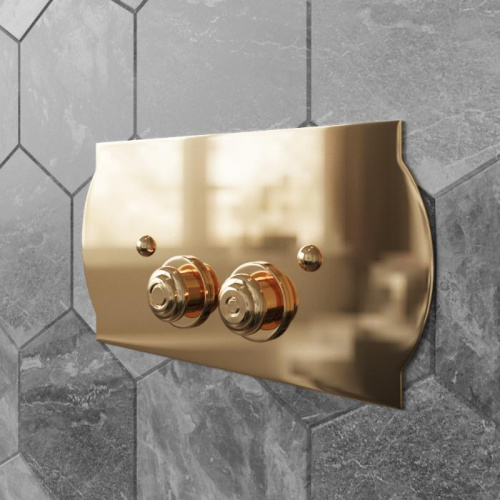 картинка TW 300.3, клавиша смыва для бачков Geberit UP320/720, 33*2,5*h17, установка со смещением вправо 14мм, материал: латунь, цвет: золото от магазина Сантехстрой