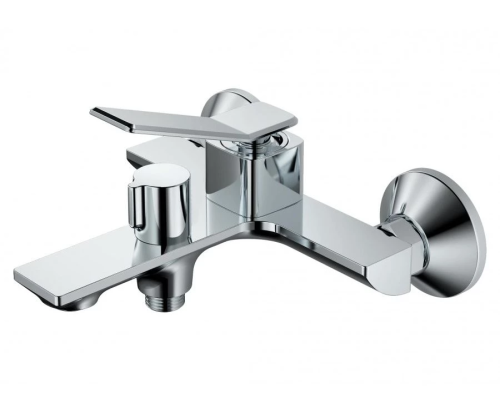 картинка Смеситель для ванны BELZ B618 с аксессуарами, короткий излив (B60618) от магазина Сантехстрой