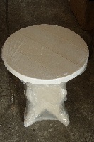 картинка Табурет большой (липа) от магазина Сантехстрой