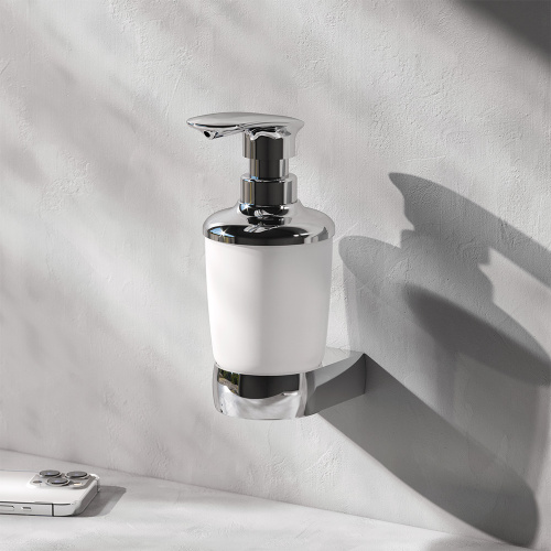 картинка A3036900 Sensation, Стеклянный диспенсер для жидкого мыла с настенным держателем, хром, шт от магазина Сантехстрой