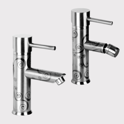 картинка Daniel Suvi Decora Смеситель для раковины, с донным клапаном, никель/декор spiral серый от магазина Сантехстрой