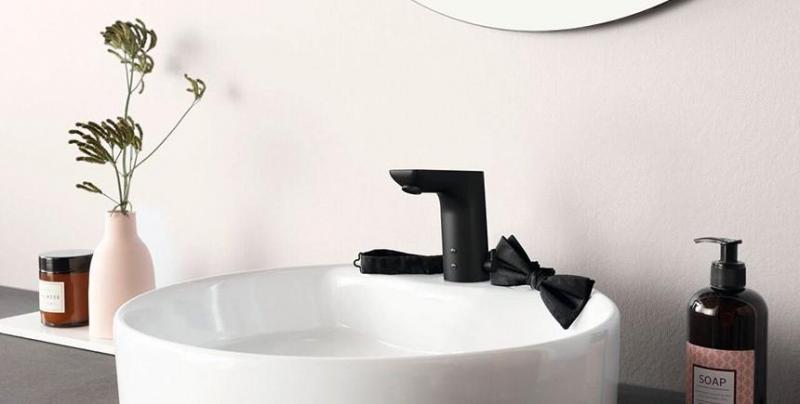 Надежная конструкция в черном цвете - Oras Matt Black Edition