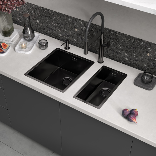 картинка Кухонная мойка Reflexion Como RX2022BL оружейная сталь от магазина Сантехстрой