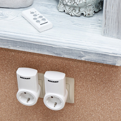 картинка Радиоуправляемая розетка c пультом RX-002 (один пульт,  две розетки) от магазина Сантехстрой