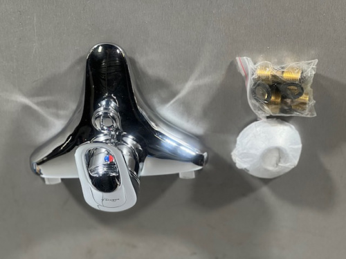 фото смеситель для ванны medea sirius sirius hb6873278c