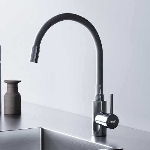 картинка D3007633 Logic кухонный смеситель с гибким изливом, белый от магазина Сантехстрой