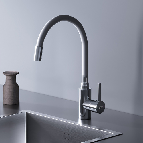 картинка D3007633 Logic кухонный смеситель с гибким изливом, белый от магазина Сантехстрой