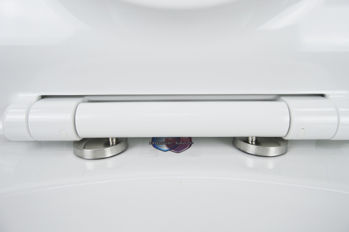 картинка Унитаз-компакт Creo Ceramique TOURS 370х700х790 напольный, с тонкой крышкой и быстросъемным сиденьем микролифт (TO1003N+TO1002RS) от магазина Сантехстрой