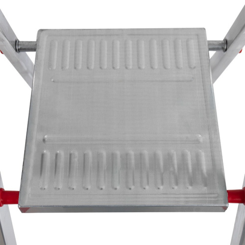 картинка Стремянка алюминиевая 4 ступеньки REXANT от магазина Сантехстрой