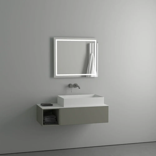 картинка Зеркало Evoform Ledline BY 2134 70х60 от магазина Сантехстрой