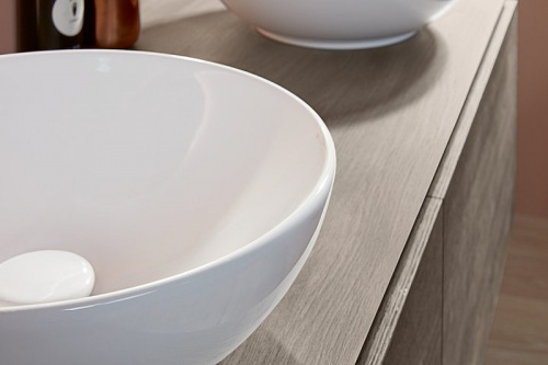 картинка Villeroy&Boch Донный клапан, диаметр, мм-32, для раковины, тип-незапираемый с решеткой, цвет альпийский белый от магазина Сантехстрой
