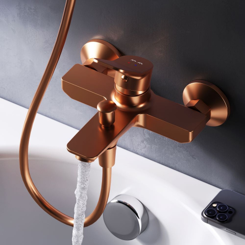 фото f85a10044 x-joy, смеситель д/ванны/душа, роз. золото