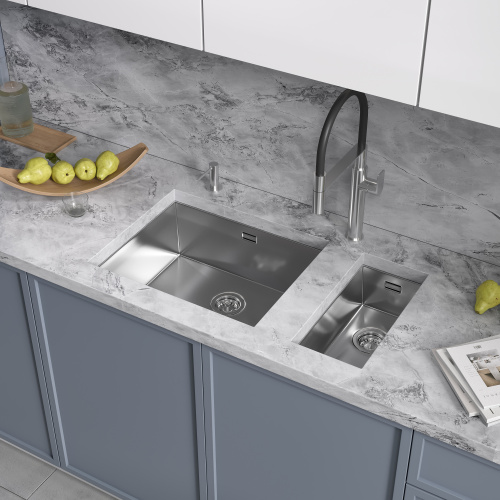 картинка Кухонная мойка Reflexion Como RX2054SS полированная сталь от магазина Сантехстрой