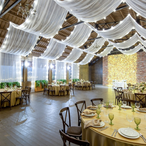 картинка Набор Белт-Лайт 10 м,  черный каучук,  30 ламп,  цвет Красный,  IP65, соединяется от магазина Сантехстрой