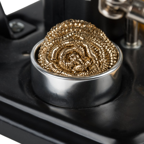 картинка Держатель «Третья рука» REXANT,  «МАСТЕР»,  3 зажима,  лупа 90 мм,  подставка паяльника,  стенд припоя,  LED подсветка от магазина Сантехстрой