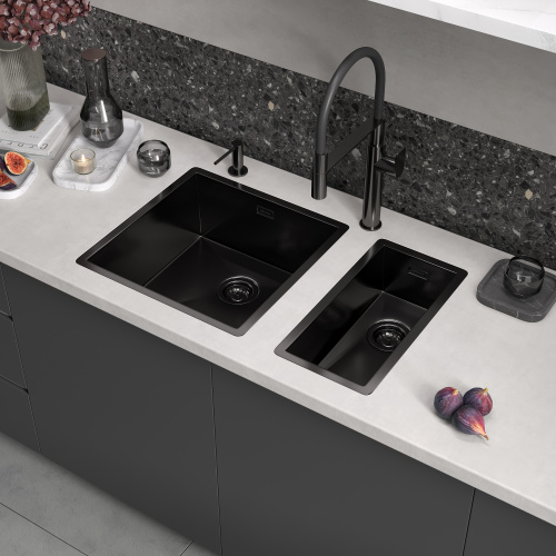 картинка Кухонная мойка Reflexion Como RX2044BL оружейная сталь от магазина Сантехстрой