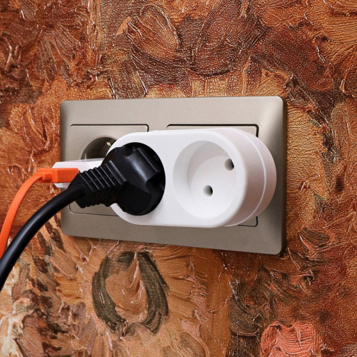 картинка Двойник электрический 10А без заземления,  белый REXANT от магазина Сантехстрой