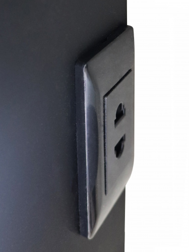 картинка Зеркало-шкаф "Reflection Black LED" 560х850 RF2001BL от магазина Сантехстрой