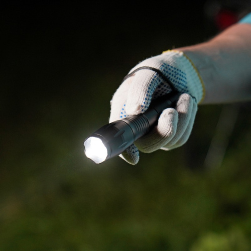 картинка Фонарь универсальный,  пятирежимный,  в алюминиевом корпусе,  сверхъяркий,  с регулируемым фокусом REXANT от магазина Сантехстрой