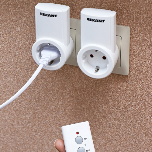картинка Радиоуправляемая розетка c пультом RX-002 (один пульт,  две розетки) от магазина Сантехстрой