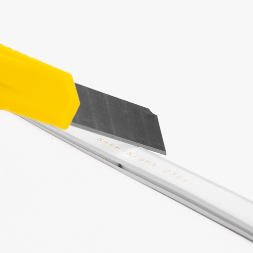 картинка Гибкий неон LED SMD 8х16 мм,  односторонний,  теплый белый,  120 LED/м,  5 м от магазина Сантехстрой