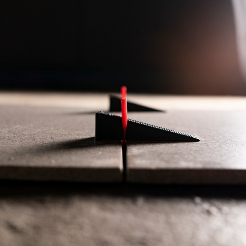 картинка Набор клипс и клиньев – система выравнивания плитки,  шов 1 мм (СВП) (40 комплектов) REXANT от магазина Сантехстрой