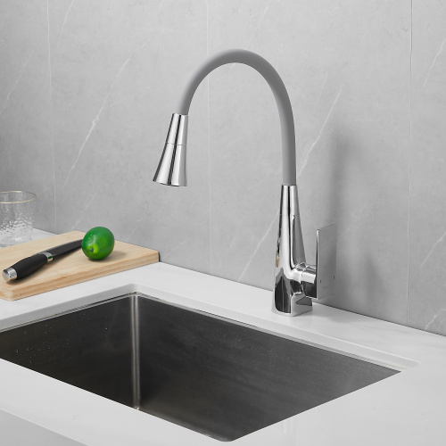 картинка Смеситель для кухни Haiba с гибким изливом и режимом душ, хром (HB73823) от магазина Сантехстрой