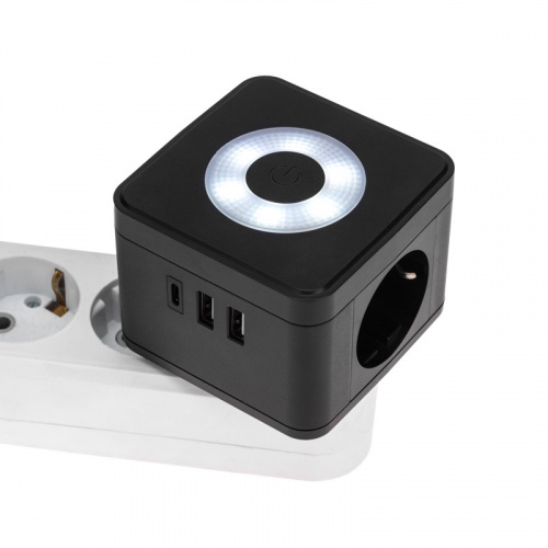 картинка Двойник электрический Куб 16А с заземлением + 2хUSB-A 2,4А + USB Type-C 3А с ночной подсветкой,  черный REXANT от магазина Сантехстрой