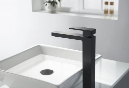 картинка Смеситель для раковины-чаши Timo Selene черный (3061/03F) от магазина Сантехстрой