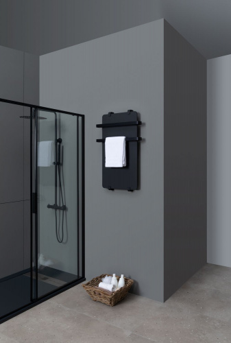картинка Полотенцесушитель электрический Allen Brau Infinity 80x44 с рейлингом 2.0 и креплением, черный матовый от магазина Сантехстрой