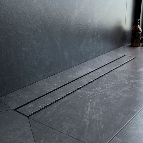 картинка W02SC-U11-080-04BM PrimeFlow Трап для душа линейный универс затвор Tile 80см цвет черн мат от магазина Сантехстрой