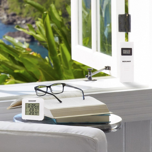 картинка Термометр электронный с часами и беспроводным выносным датчиком REXANT от магазина Сантехстрой