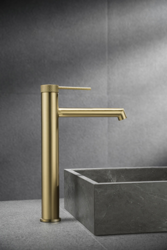 картинка Смеситель для раковины Rim VBF-2RM2BG,  брашированное золото от магазина Сантехстрой