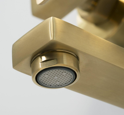 картинка Душевая система Wasserkraft Aisch BK15501BG от магазина Сантехстрой