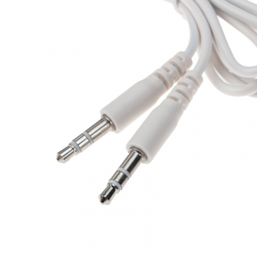 картинка Аудиокабель 3,5 мм штекер-штекер 1 м белый от магазина Сантехстрой