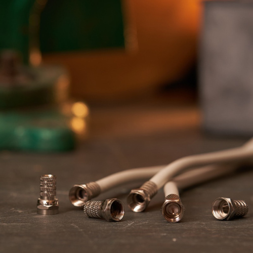 картинка F-разъем RG-6 REXANT от магазина Сантехстрой