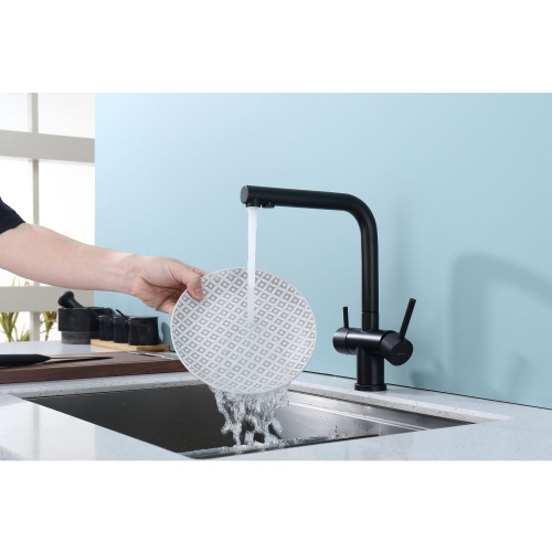 картинка Смеситель Splenka для кухни с подключением к фильтру питьевой воды (S70.61.06) от магазина Сантехстрой