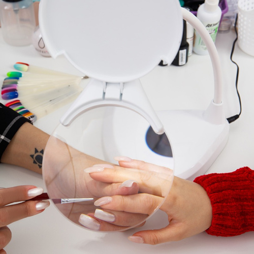 картинка Лупа настольная 3D с подсветкой 3LED,  сенсорная регулировка яркости, EXPERT,  ø125мм,  белая (8601M) REXANT от магазина Сантехстрой