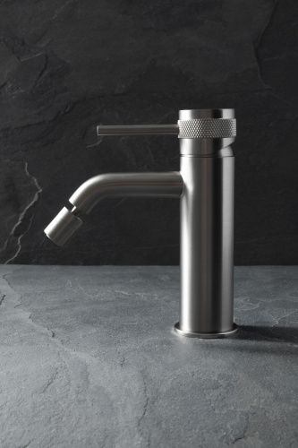 фото смеситель для биде allen brau priority 5.31a04-bn (с донным клапаном) никель браш