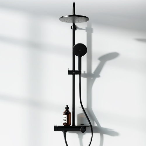 картинка 977750300 Jupiter душевая система с душевым ТМС смесителем-полкой, черный от магазина Сантехстрой