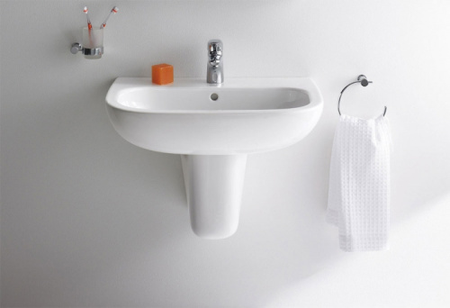картинка Duravit D-Code Раковина  с перел., с 1 отв. под смес., 600x460мм, Цвет: Белый от магазина Сантехстрой