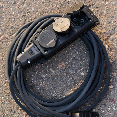 картинка Удлинитель-шнур REXANT КГ 3х1.5, 10 м,  3 гнезда,  морозостойкий,  с/з,  16 А,  3500 Вт,  IP44 (Сделано в России) от магазина Сантехстрой