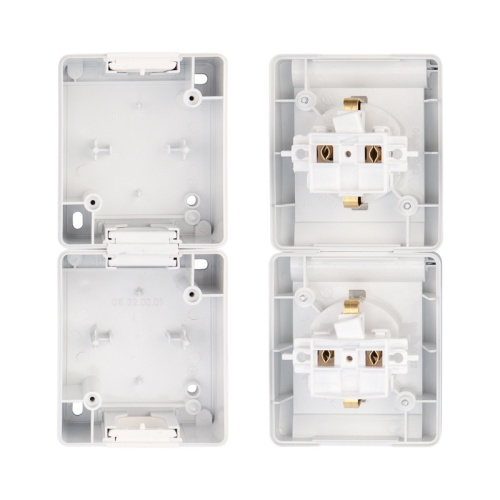 картинка Блок вертикальный 2 розетки INDUSTRIAL IP54 с заземлением,  о/у,  белый KRANZ от магазина Сантехстрой