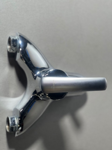 фото смеситель для ванны medea fusa hb6518223c