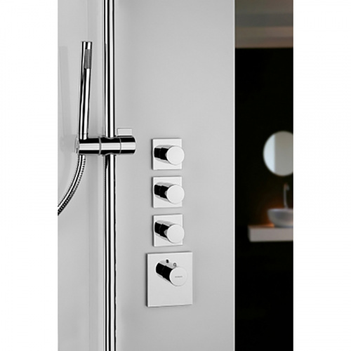 картинка Bossini Oki Термостат для душа, встраиваемый (внешняя часть), с девиаторм/запорным вентилем на 3 - 6 выходов, уст-ка верт/гор., цвет: хром от магазина Сантехстрой