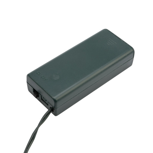 картинка Еловый венок с ягодами и гирляндой NEON-NIGHT Ø 45 см,  20 LED,  2 х АА,  литой,  теплое белое свечение от магазина Сантехстрой