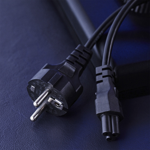 картинка Шнур сетевой, евровилка–евроразъем С5, кабель 3x0,75мм², 0,75м, для питания ноутбука (пакет ПВХ) REXANT от магазина Сантехстрой