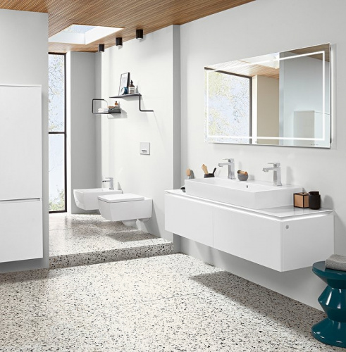 картинка Сиденье для унитаза Villeroy&Boch Memento 2.0 8M24S101 Белое с микролифтом от магазина Сантехстрой